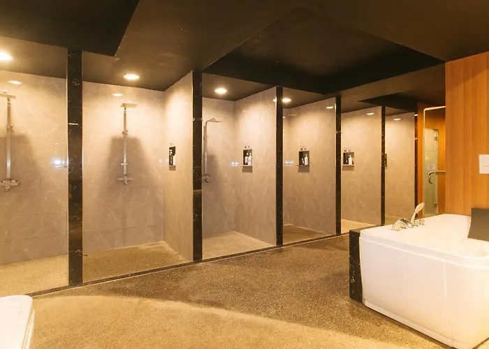 Reddoorz Premium At Jjimjbang Hotel
